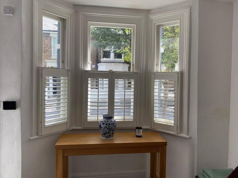 Сasa de vacaciones Charming House In The Heart Of Xar Londres
